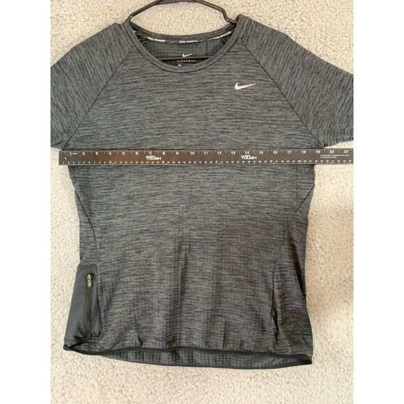 Nike Running Shirt Medium Dri-Fit Long Sleeve Thumb-Slot Zipper Pockets - Picture 8 of 14